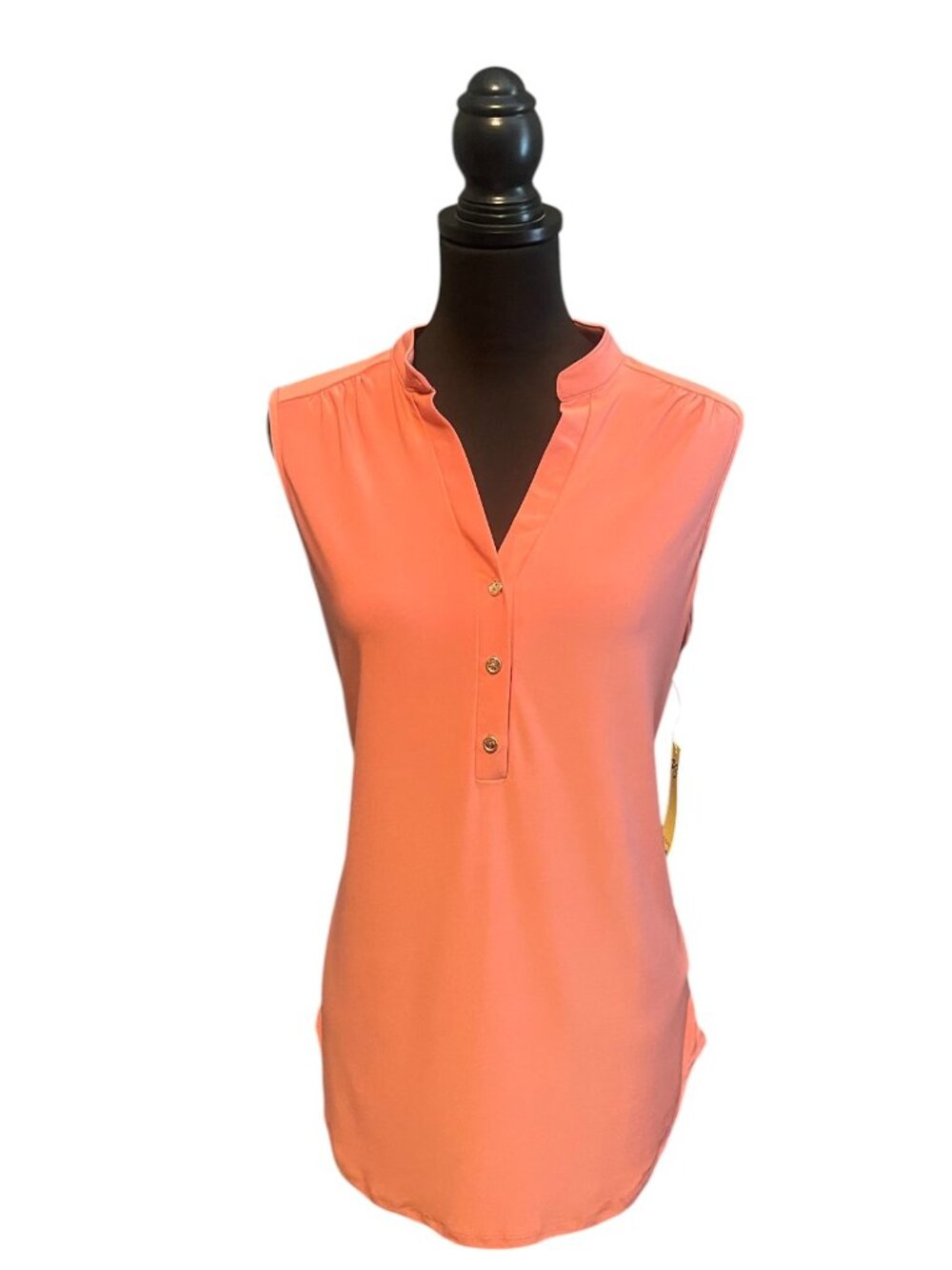 SLEEVELESS BLOUSE